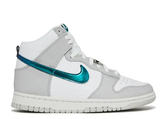 Nike Wmns Dunk High FLS